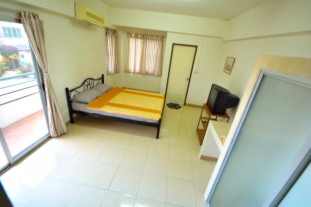 Modern Place Apartment Bangkok Rum bild