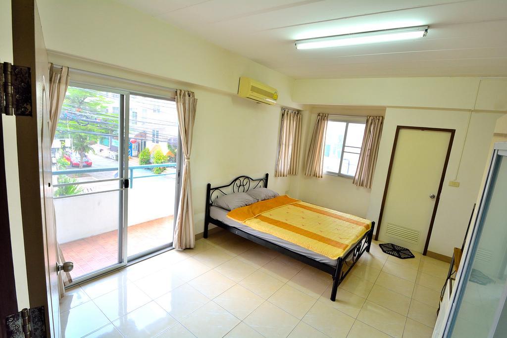 Modern Place Apartment Bangkok Rum bild
